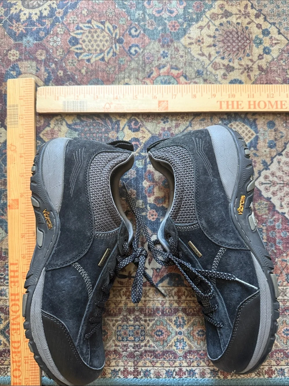 Dansko Women's Charcoal paisley black / Gray Suede Sneakers Sz 9